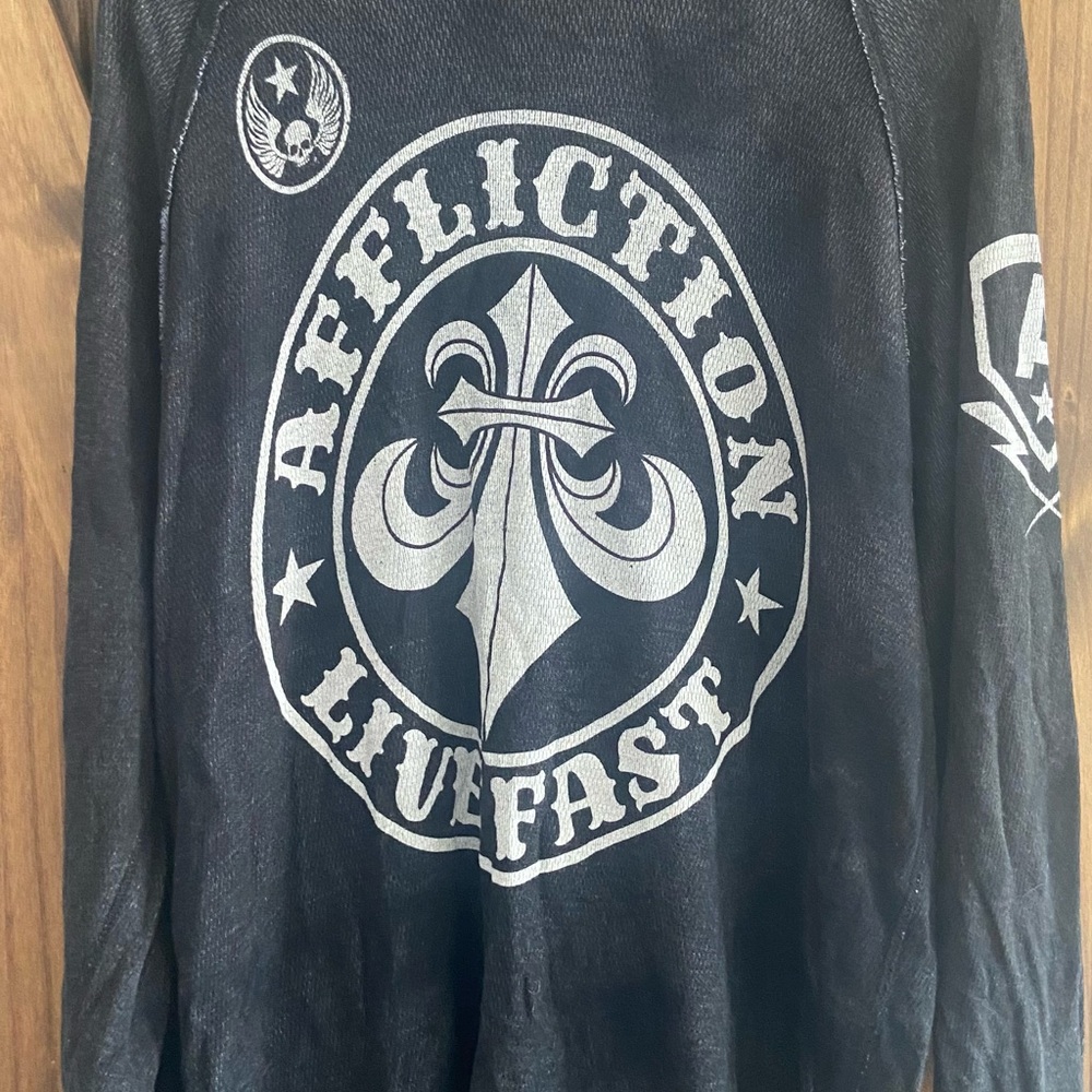Affliction reversible Black and White Graphic Long Sleeve